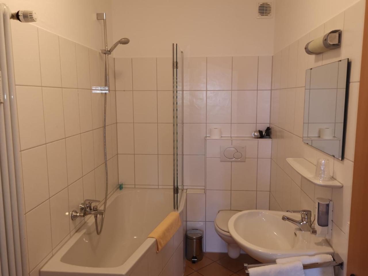 Tuniberg Restaurant Hotel フライブルク エクステリア 写真