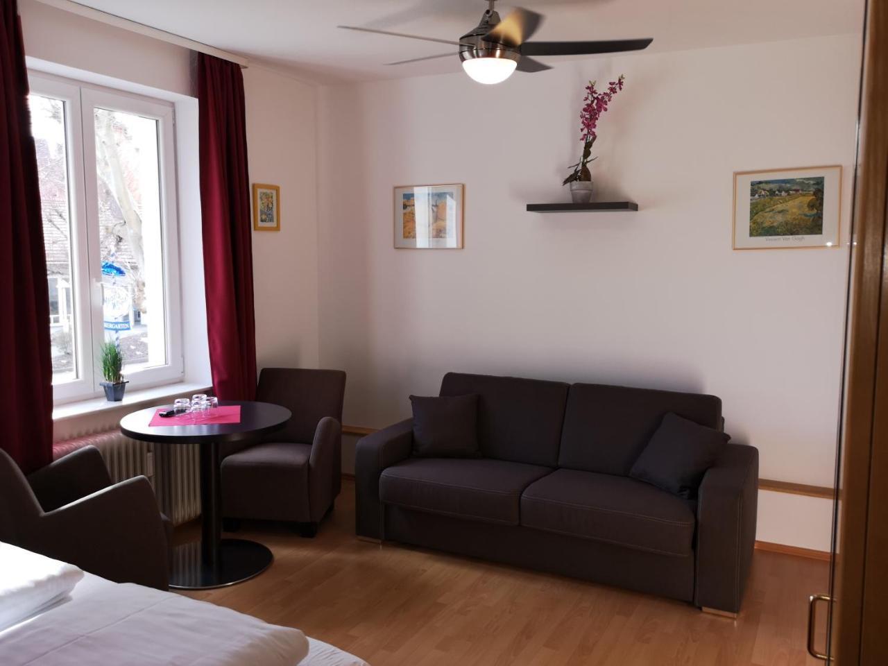 Tuniberg Restaurant Hotel フライブルク エクステリア 写真